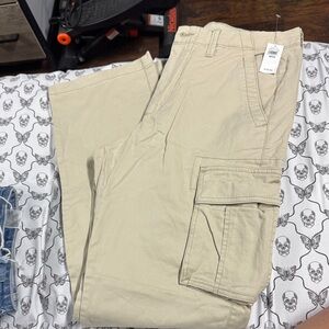 GAP Men's Beige Cargo Pants